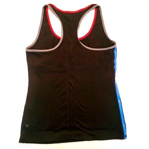 Built-in bra tank top